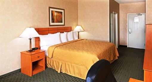 фото отеля AmericInn Topeka