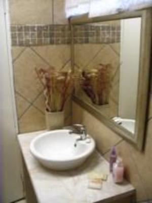 фото отеля Silverstone Guest House Johannesburg