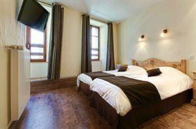 фото отеля Hotel Du Commerce Thones