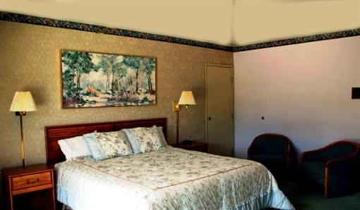 фото отеля River Inn - Redding
