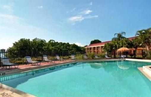 фото отеля Red Roof Inn Fort Myers