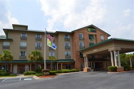 фото отеля Holiday Inn Express Hotel & Suites Bluffton@Hilton Head
