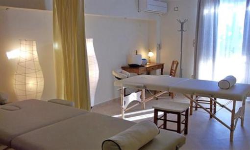 фото отеля Aneroussa Beach Hotel