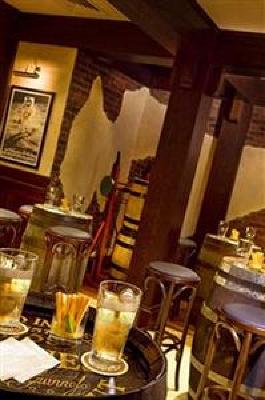 фото отеля Four Points by Sheraton Downtown Dubai