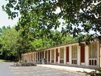 Knights Inn North