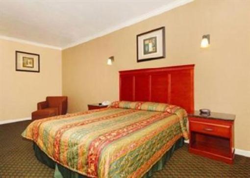 фото отеля Rodeway Inn & Suites Pasadena