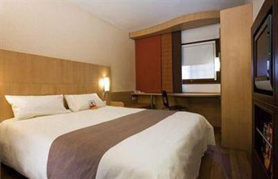фото отеля Hotel Ibis Chateauroux