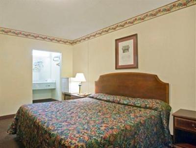 фото отеля Americas Best Value Inn - Knoxville Chilhowie