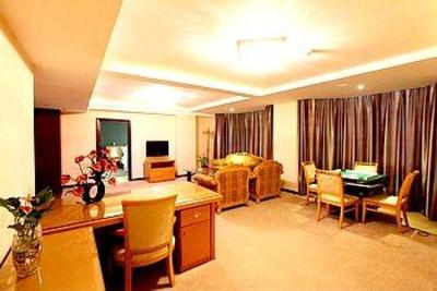 фото отеля He Qun Hotel