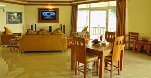 фото отеля Patra Anyer Beach Resort