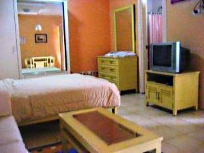 фото отеля A-7 Square Apartelle Angeles City