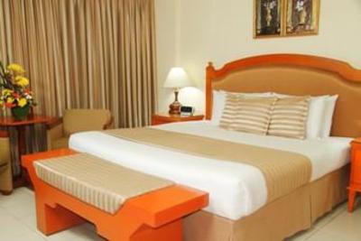 фото отеля Las Palmas Hotel Manila