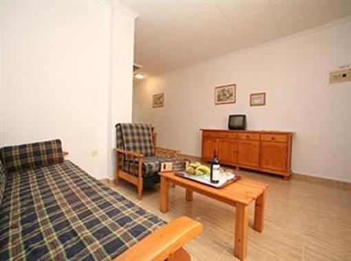 фото отеля Jessica Beach Apartments Pilar De La Horadada