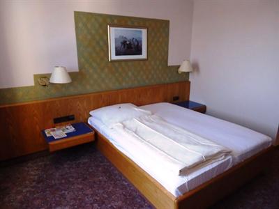 фото отеля Enjoyhotel Garni Korntal