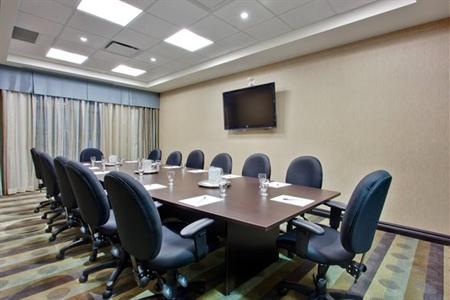 фото отеля Holiday Inn Express Hotel & Suites Nepean East Ottawa