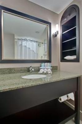 фото отеля Holiday Inn Express Hotel & Suites Nepean East Ottawa