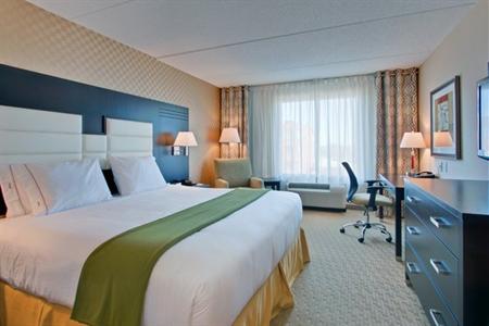 фото отеля Holiday Inn Express Hotel & Suites Nepean East Ottawa