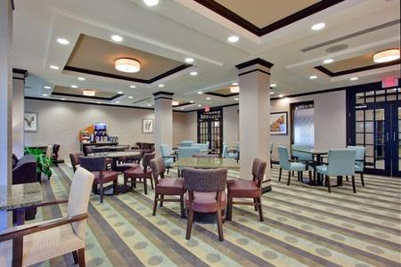 фото отеля Holiday Inn Express Hotel & Suites Nepean East Ottawa