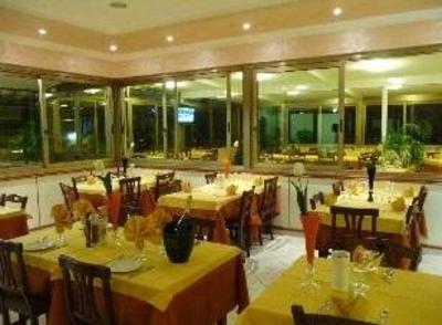 фото отеля Hotel La Torre Del Moro Fiumicino