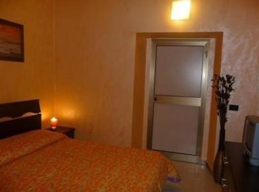 фото отеля Hotel La Torre Del Moro Fiumicino