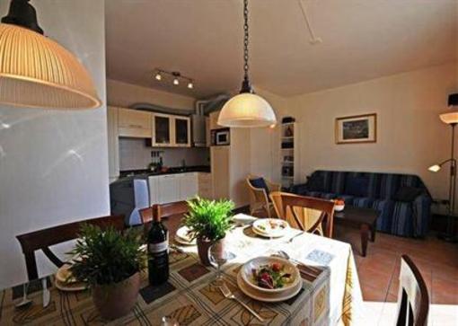 фото отеля Residence Porto Letizia Porlezza