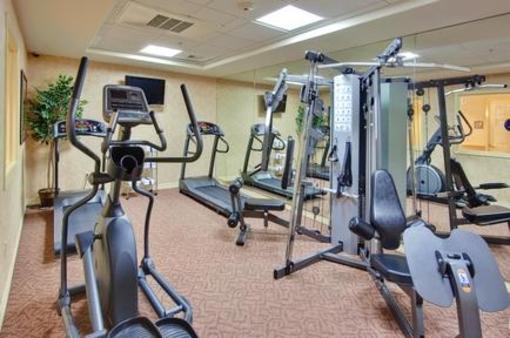 фото отеля Holiday Inn Express Hotel & Suites Porterville
