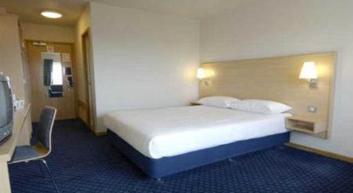 фото отеля Travelodge Hotel Worcester (England)