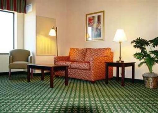 фото отеля Hampton Inn & Suites Minneapolis - St. Paul Airport
