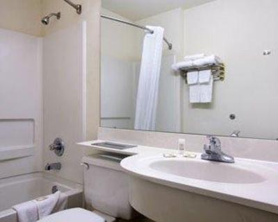 фото отеля Microtel Inn And Suites Burlington (North Carolina)