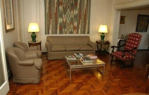 фото отеля Plaza Italia Bed & Breakfast Mendoza