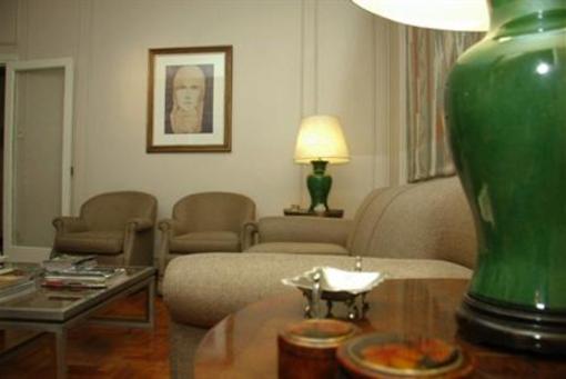 фото отеля Plaza Italia Bed & Breakfast Mendoza
