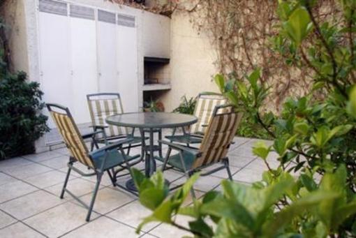 фото отеля Plaza Italia Bed & Breakfast Mendoza