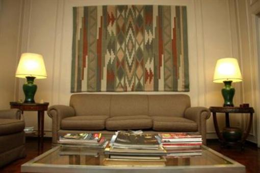 фото отеля Plaza Italia Bed & Breakfast Mendoza