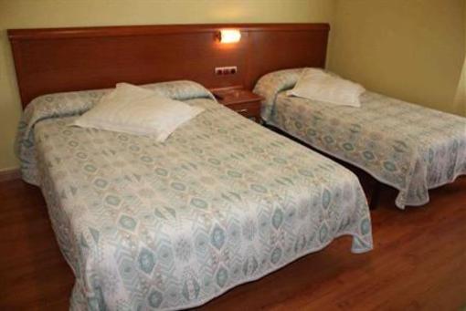 фото отеля Hostal-Restaurante Irunako