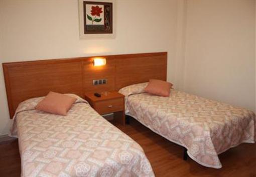фото отеля Hostal-Restaurante Irunako