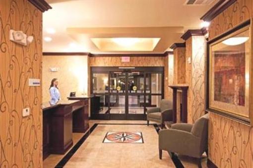 фото отеля Holiday Inn Express Hotel & Suites Frazier Park