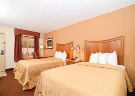 фото отеля Quality Inn Chapel Hill