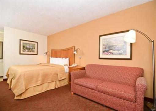 фото отеля Quality Inn Chapel Hill