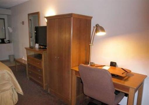 фото отеля Quality Inn Chapel Hill