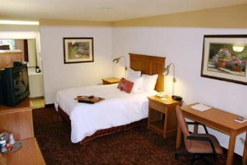 фото отеля Quality Inn Chapel Hill