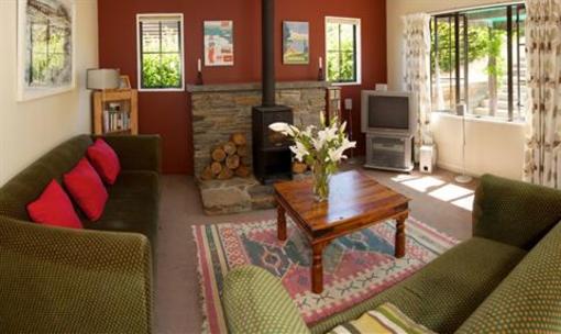 фото отеля Criffel Peak View B&B and Apartment