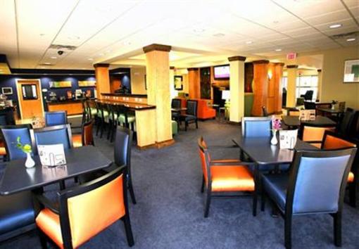 фото отеля Fairfield Inn Liberty