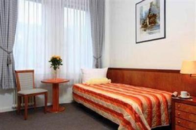фото отеля Potsdamer Inn