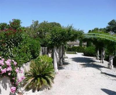 фото отеля Les Jardins De Fontanille Hotel Saint-Remy-de-Provence