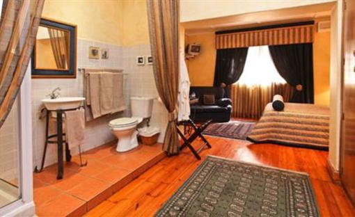 фото отеля Riverside Lodge
