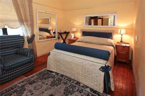 фото отеля Riverside Lodge