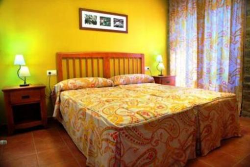 фото отеля Apartamentos Casas Pirineo