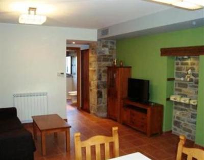 фото отеля Apartamentos Casas Pirineo