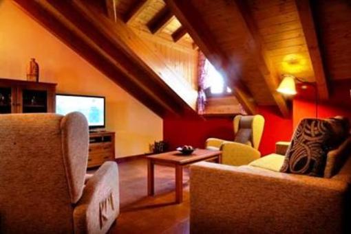 фото отеля Apartamentos Casas Pirineo