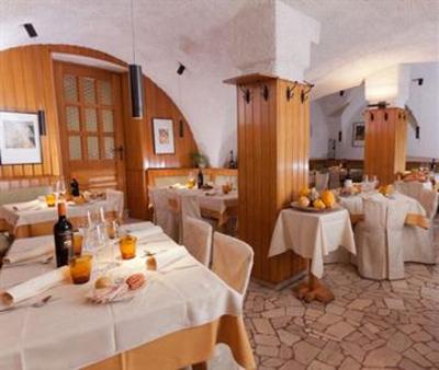 фото отеля Hotel Centrale Torbole
